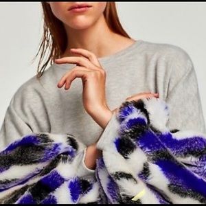 NEW ZARA FUR SWEATSHIRT